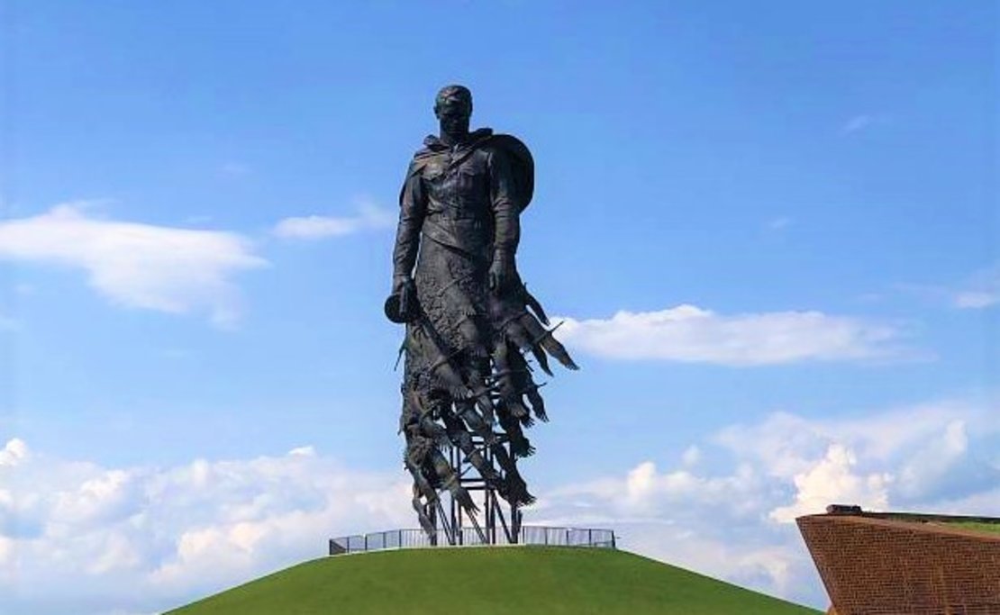 За три недели Ржевский мемориал посетили более 60 тысяч человек