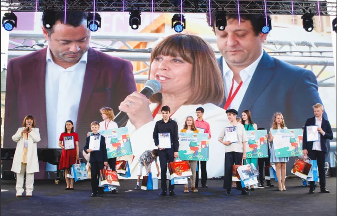 Звезды назвали лучших юных чтецов русской прозы в мире 