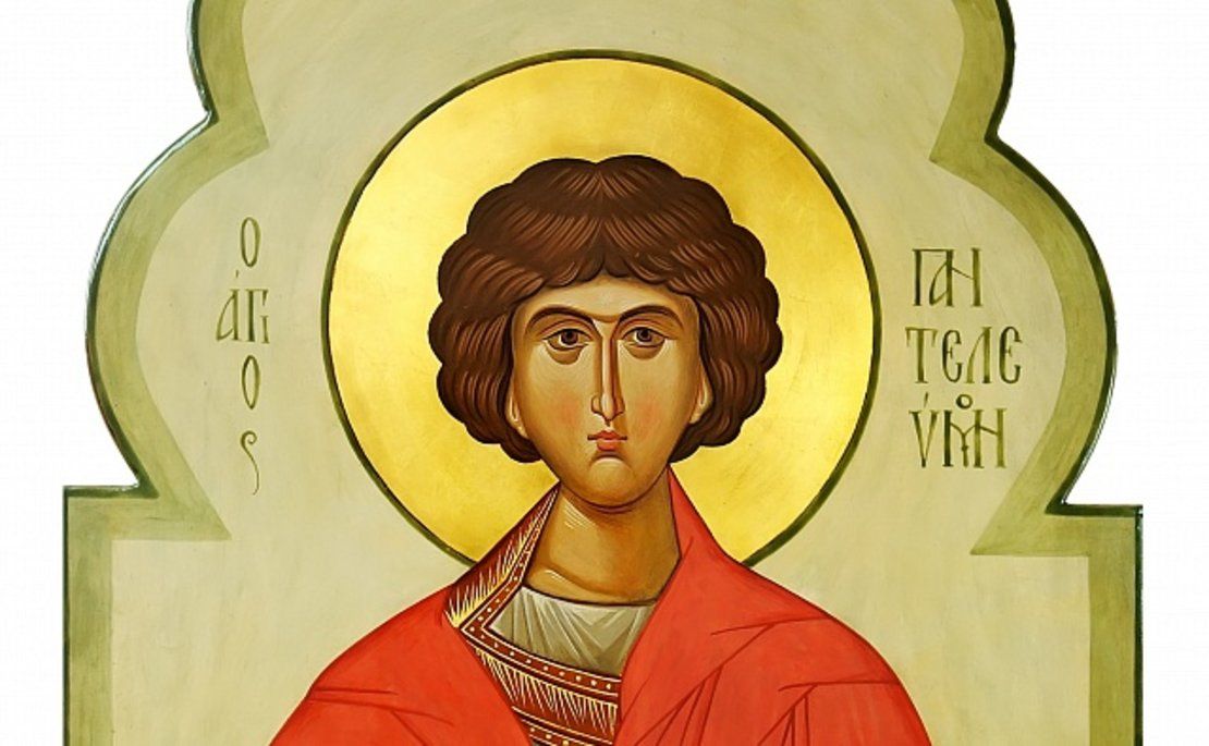Верующие Одессы поклонились мощам великомученика Пантелеимона