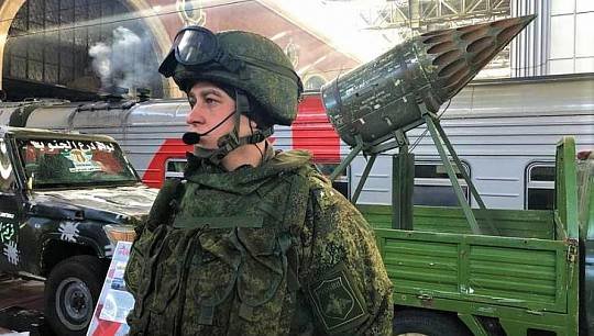 23 февраля 2019 года с Казанского вокзала стартовал поезд военно-исторической акции «Сирийский перелом» с трофейным оруж...