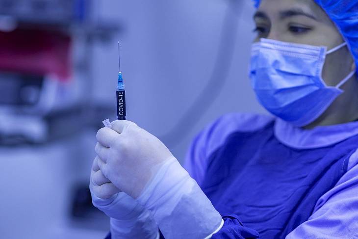 В подмосковных МФЦ пройдет второй этап вакцинации от коронавируса