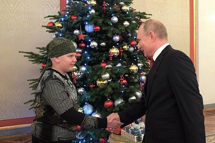 Мальчик из Ставрополья пожал руку Президенту России