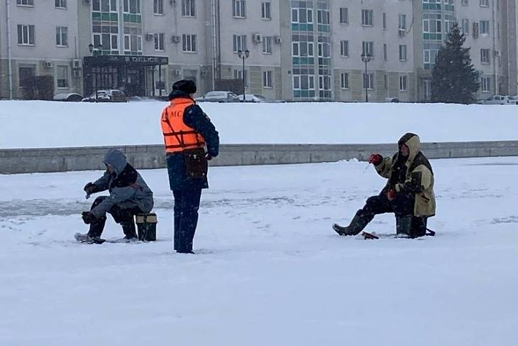 Безопасность ледовых переправ и места выхода на лед под контролем Безопасность ледовых переправ и места выхода на лед под контролем