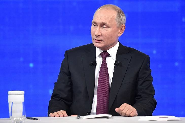 Владимир Путин в 17-й раз пообщался с россиянами