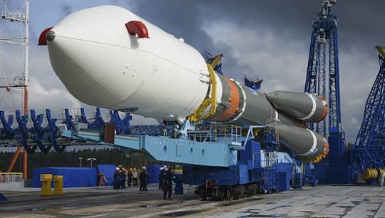 Воздушно-космические силы провели с космодрома Плесецк пуск ракеты-носителя «Союз-2»  с космическим аппаратом связи «Мер...