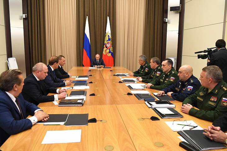 Путин: Россия не будет втягиваться в «гонку вооружений»