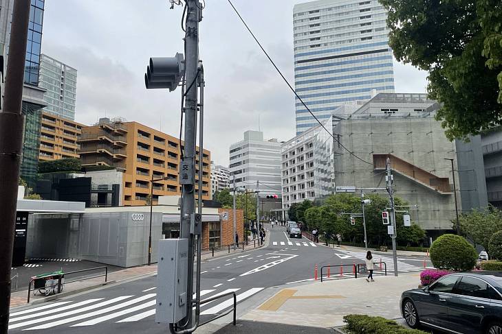 ���� � ������� �������� �������� � ������� Aeon Lake Town