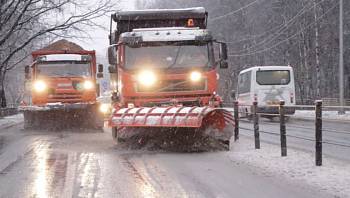 Дорожники и общественный транспорт Подмосковья усилились из-за снегопада