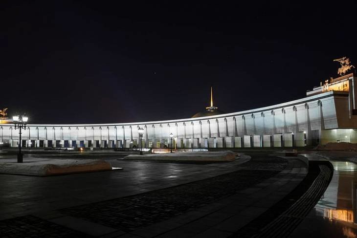 На фасаде Музея Победы погасили 436 ламп и прожекторов