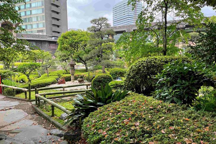 �������� ����� ����� ���������� � �����