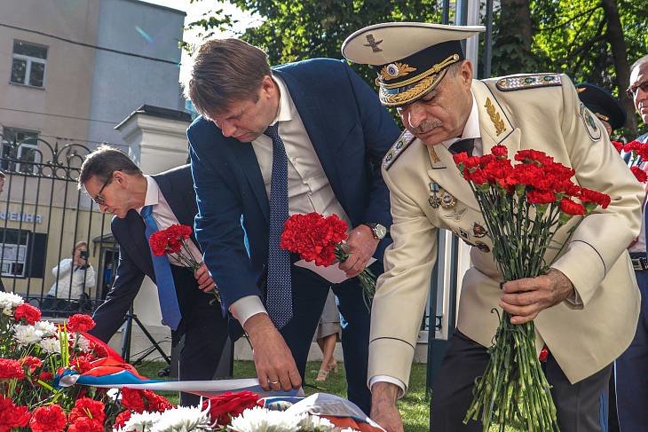 Представители транспортной отрасли России почтили память жертв терроризма
