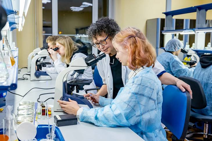 Московские выпускники напишут тренировочные работы перед ЕГЭ Московские выпускники напишут тренировочные работы перед ЕГЭ