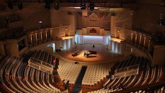 20 марта Денис Мацуев открыл своим выступлением серию концертов на площадке Московской филармонии и исполнил фортепианны...