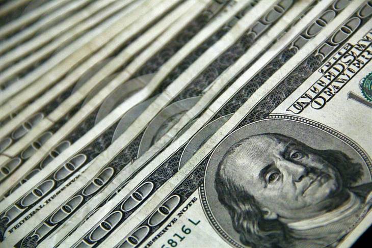 Банк России продлил ограничения на снятие валюты Банк России продлил ограничения на снятие валюты