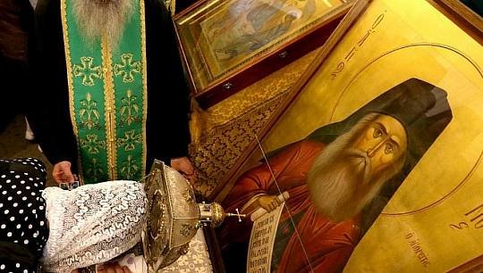 В России и Белоруссии мощам преподобного Силуана Афонского поклонились порядка 315 тысяч человек. 