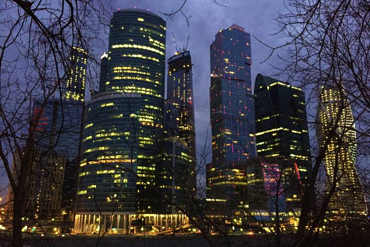 Москва усилит ограничения из-за роста числа заболевших COVID-19