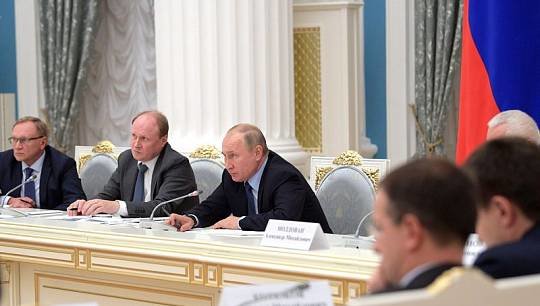 В Кремле состоялось заседание Совета при президенте по русскому языку<br />
