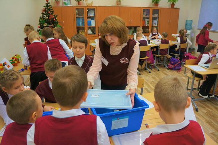 Собянин одобрил проекты строительства 10 школ и детских садов