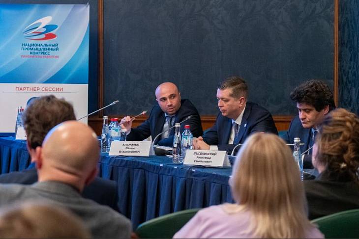 В Москве прошла стратегическая сессия о приоритетах строительного комплекса России В Москве прошла стратегическая сессия о приоритетах строительного комплекса России