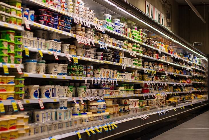В России вступили в силу новые правила продажи молочных продуктов