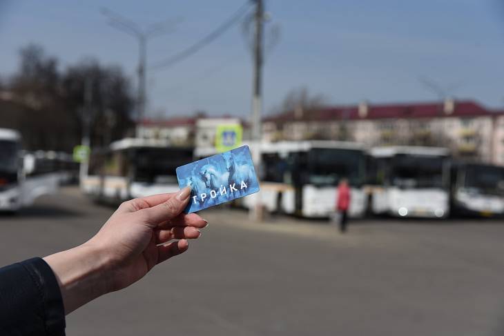 Ещё на более 1,1 тыс. подмосковных автобусов можно оплатить проезд картой «Тройка»