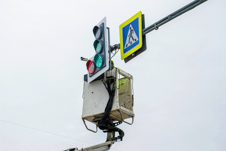 Более 70 новых светофоров установили на дорогах Подмосковья
