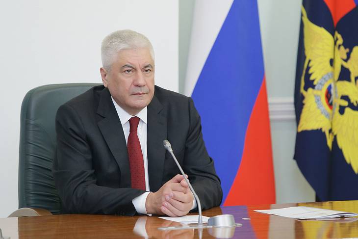 Владимир Колокольцев поздравил коллег с присвоением спецзваний высшего начальствующего состава Владимир Колокольцев поздравил коллег с присвоением спецзваний высшего начальствующего состава